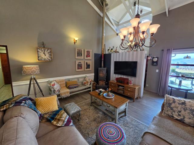 3 Bedroom House For Sale in Dullstroom