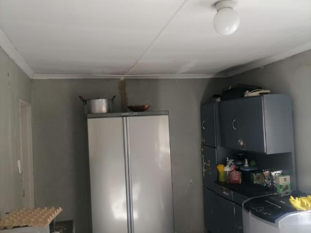 3 Bedroom House For Sale in Emdeni