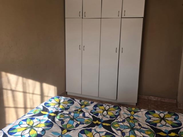 3 Bedroom House For Sale in Eastbury