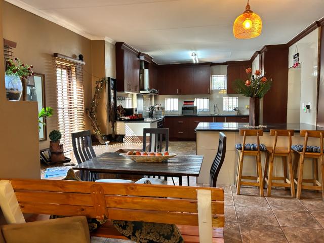 3 Bedroom House For Sale in Edenvale Central