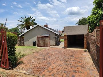 3 Bedroom House For Sale in Edleen