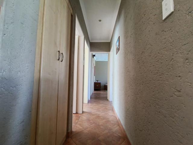 3 Bedroom House For Sale in Eike Park