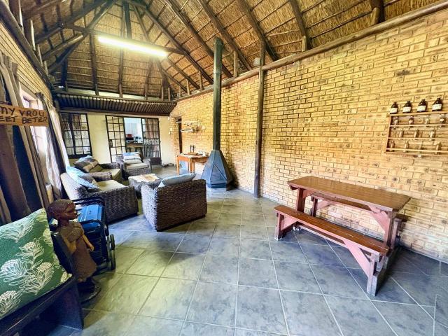 3 Bedroom House For Sale in Eike Park