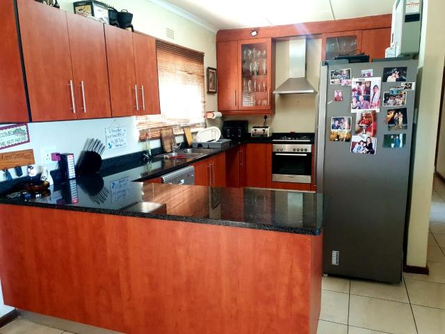 3 Bedroom House For Sale in Elysium