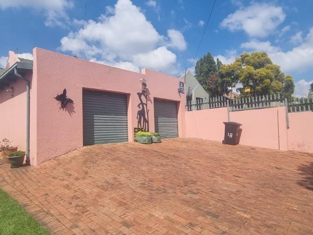 3 Bedroom House For Sale in Elandshaven