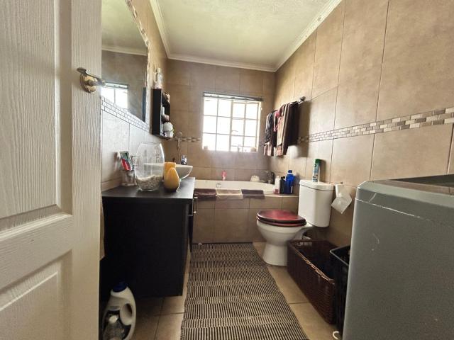 3 Bedroom House For Sale in Elandshaven