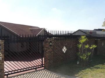 3 Bedroom House For Sale in Elandspark