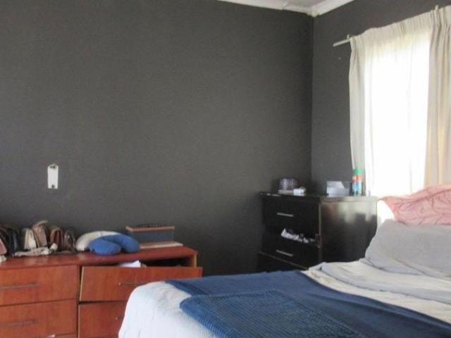 3 Bedroom House For Sale in Eldorado Park