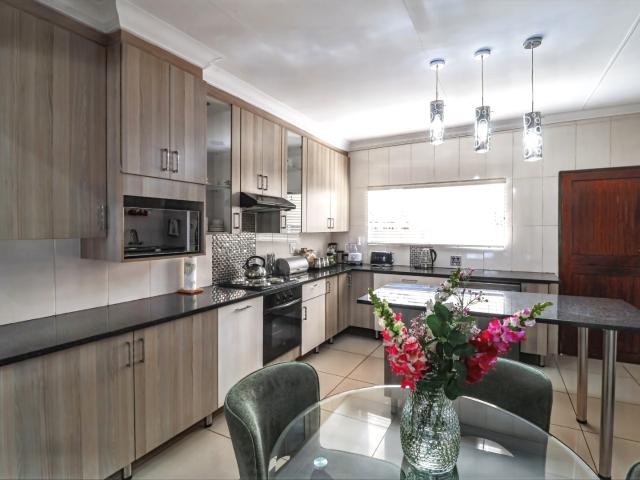 3 Bedroom House For Sale in Eldorado Park