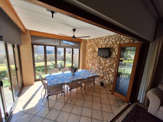 3 Bedroom House For Sale in Eldoraigne