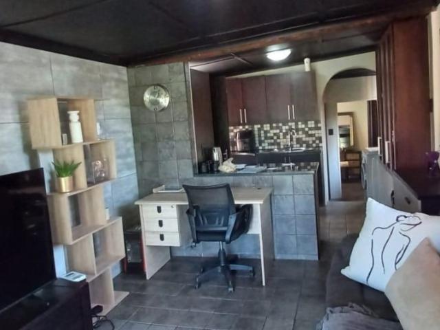 3 Bedroom House For Sale in Elsburg