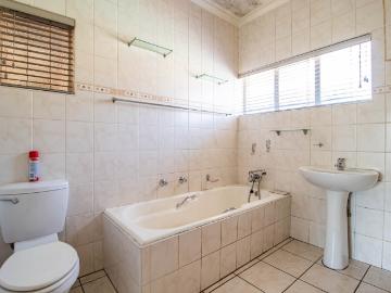 3 Bedroom House For Sale in Elspark