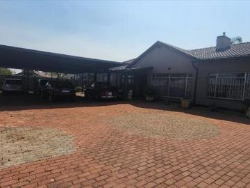 3 Bedroom House For Sale in Elspark