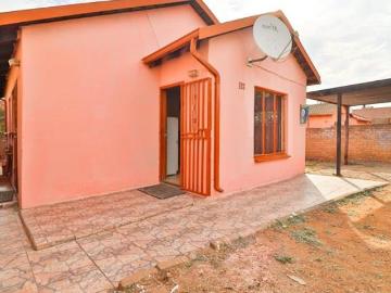 3 Bedroom House For Sale in Elspark
