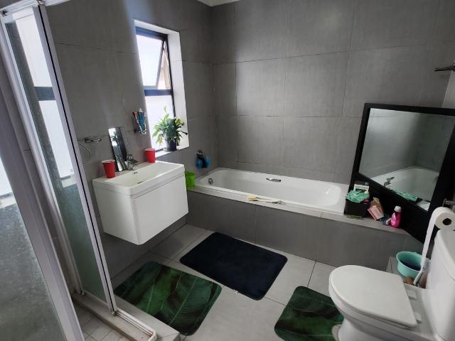 3 Bedroom House For Sale in Equestria