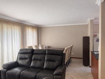3 Bedroom House For Sale in Equestria