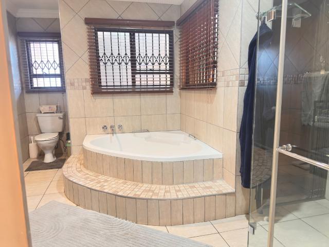 3 Bedroom House For Sale in Erasmuskloof