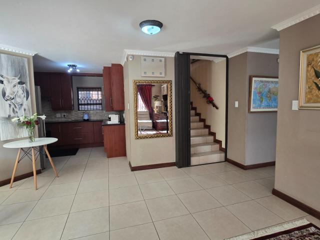 3 Bedroom House For Sale in Erasmuskloof