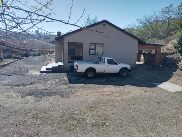 3 Bedroom House For Sale in Estcourt