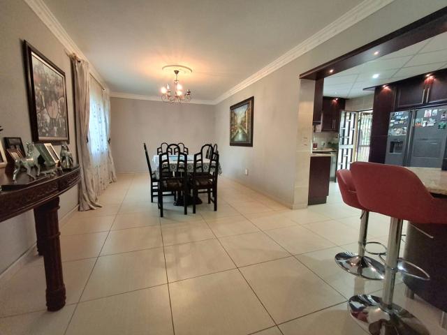 3 Bedroom House For Sale in Escombe