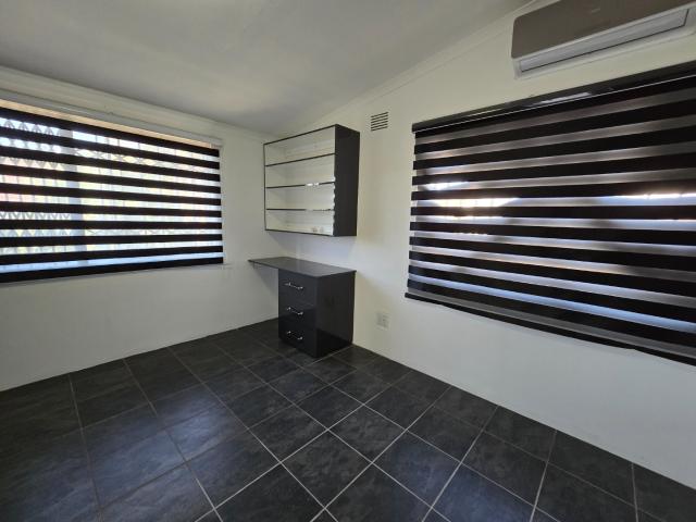 3 Bedroom House For Sale in Essenwood