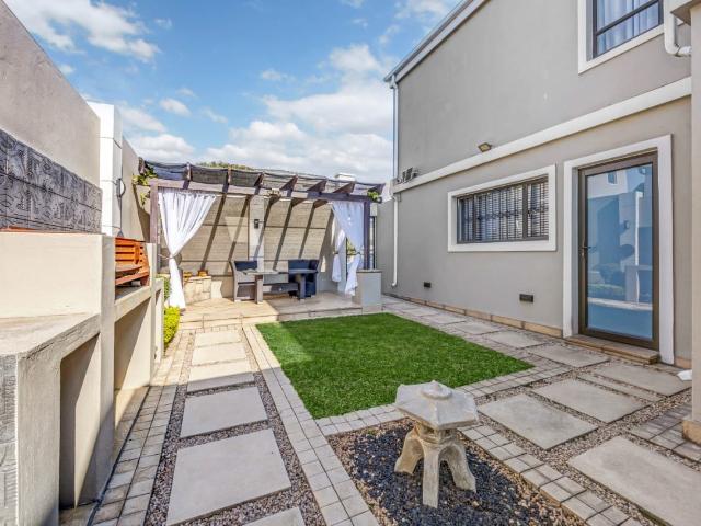 3 Bedroom House For Sale in Fourways