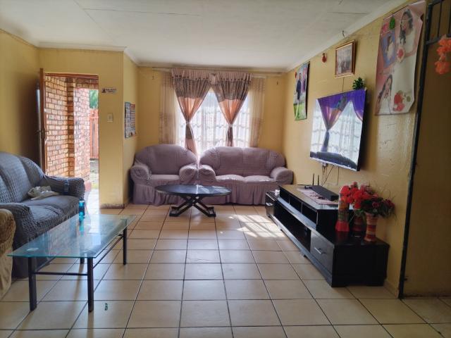 3 Bedroom House For Sale in Fochville
