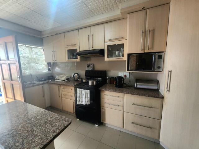 3 Bedroom House For Sale in Forest Haven
