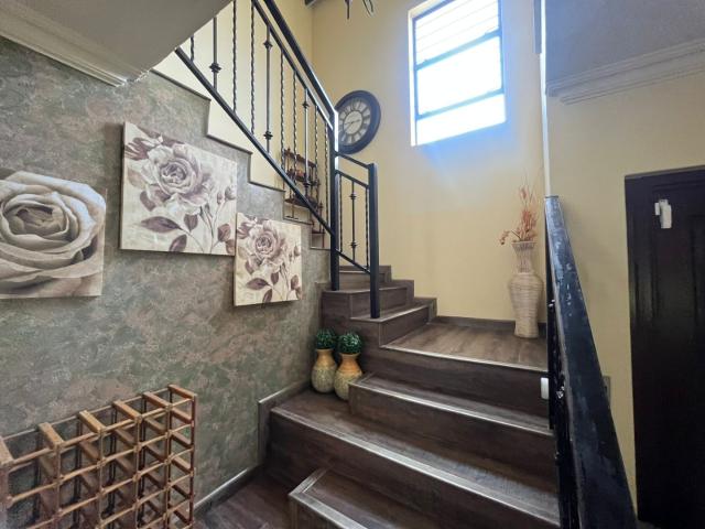 3 Bedroom House For Sale in Faerie Glen