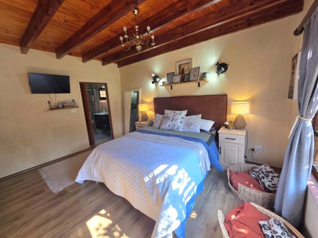 3 Bedroom House For Sale in Faerie Glen