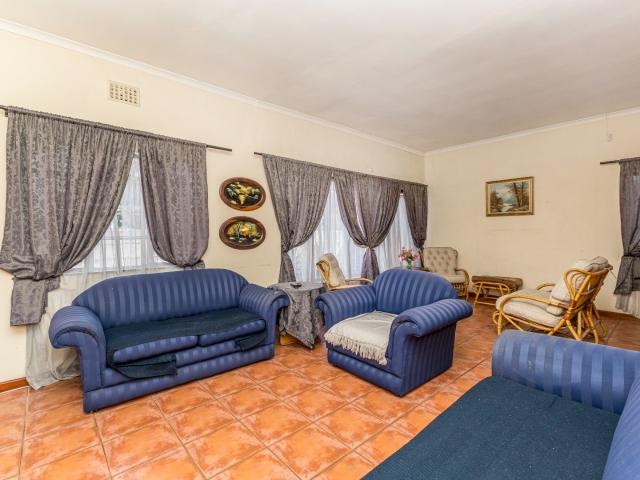3 Bedroom House For Sale in Fairfield Estate