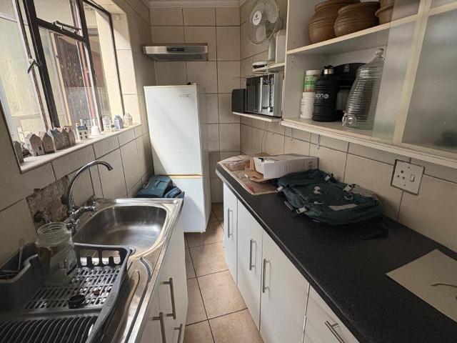 3 Bedroom House For Sale in Farrarmere