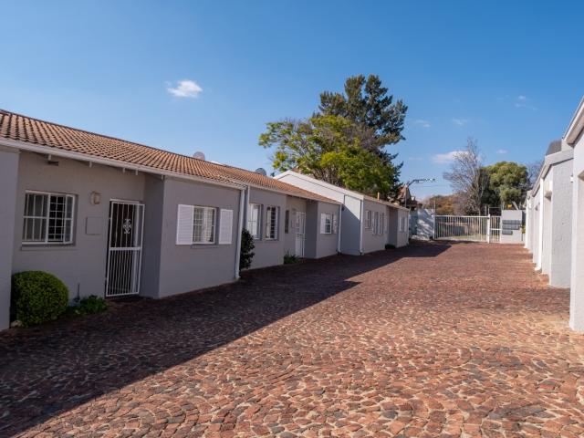 3 Bedroom House For Sale in Ferndale