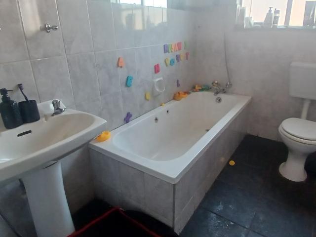 3 Bedroom House For Sale in Ferryvale