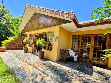 3 Bedroom House For Sale in Fichardt Park