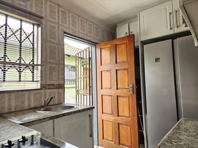 3 Bedroom House For Sale in Fleurhof