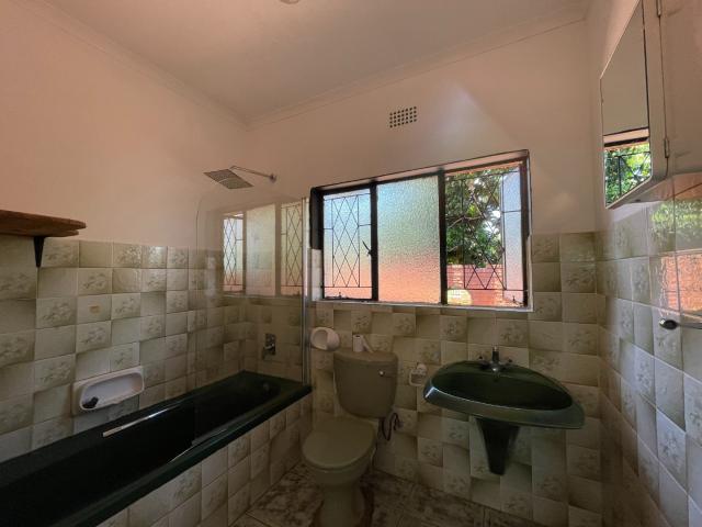 3 Bedroom House For Sale in Flora Park