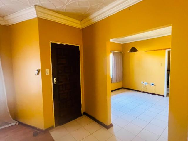 3 Bedroom House For Sale in Freeway Park