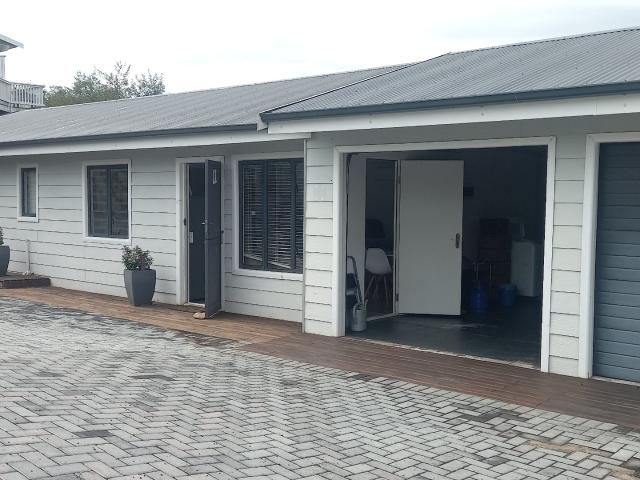 3 Bedroom House For Sale in Knysna Heights