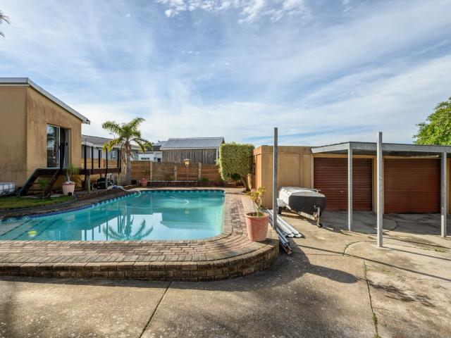 3 Bedroom House For Sale in Kabega