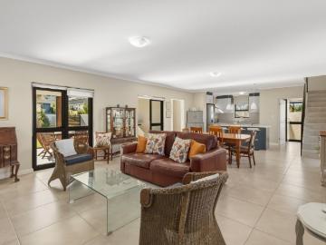 3 Bedroom House For Sale in Kelderhof Country Village