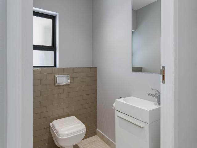 3 Bedroom House For Sale in Kelderhof Country Village