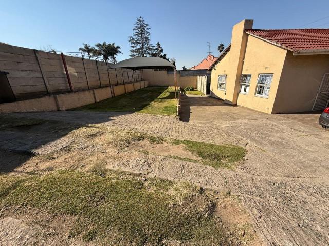 3 Bedroom House For Sale in Kempton Park Central