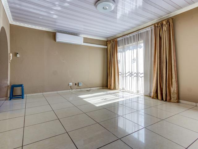 3 Bedroom House For Sale in Kempton Park Central