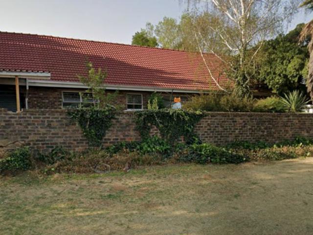 3 Bedroom House For Sale in Kempton Park Ext 2