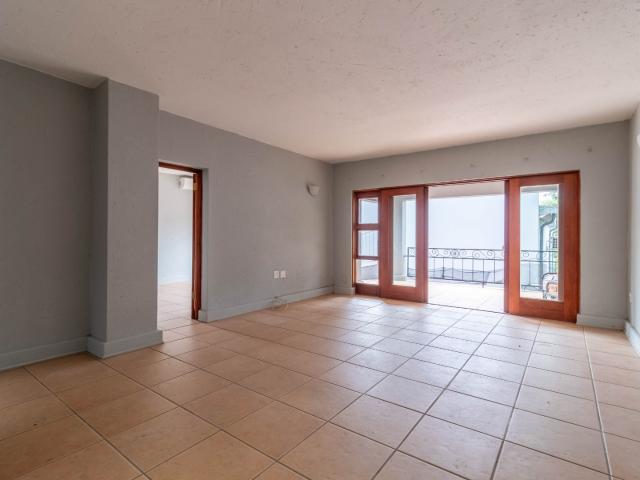 3 Bedroom House For Sale in Kensington