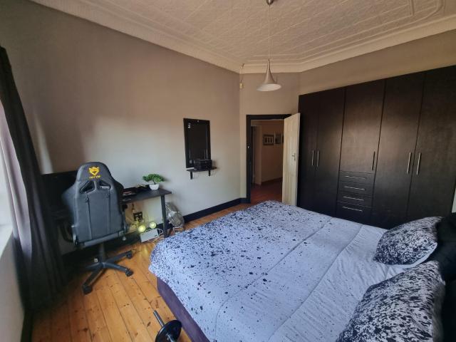 3 Bedroom House For Sale in Kensington