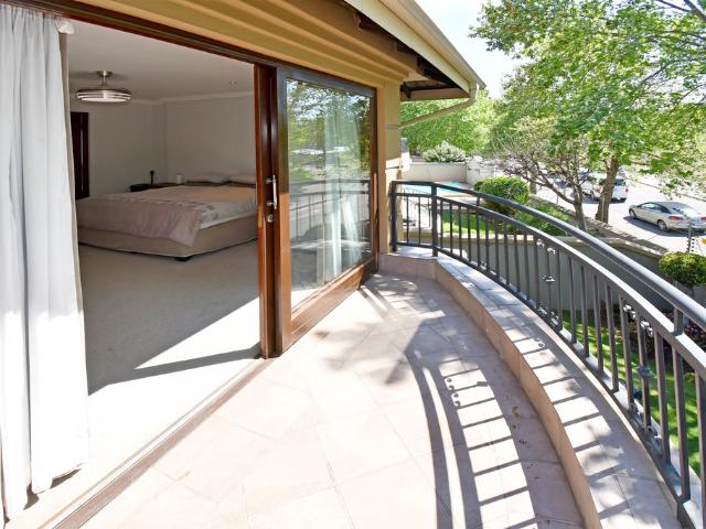 3 Bedroom House For Sale in Kensington