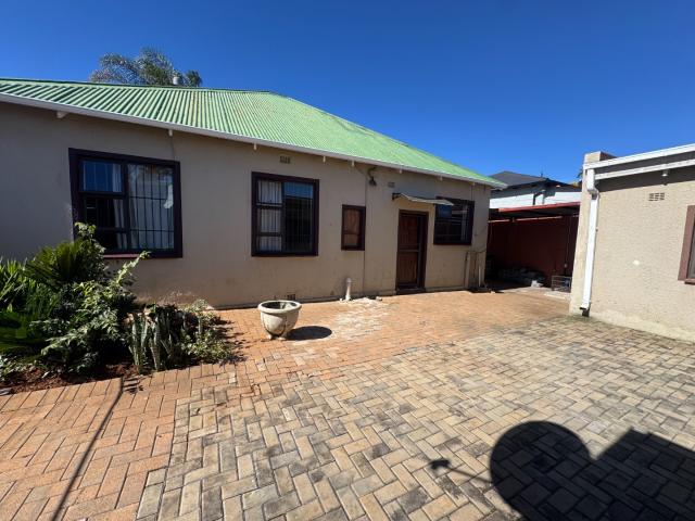 3 Bedroom House For Sale in Kensington