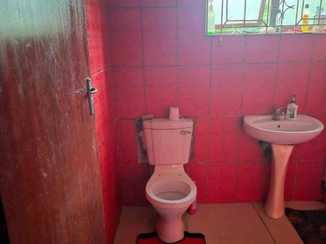 3 Bedroom House For Sale in Kharwastan